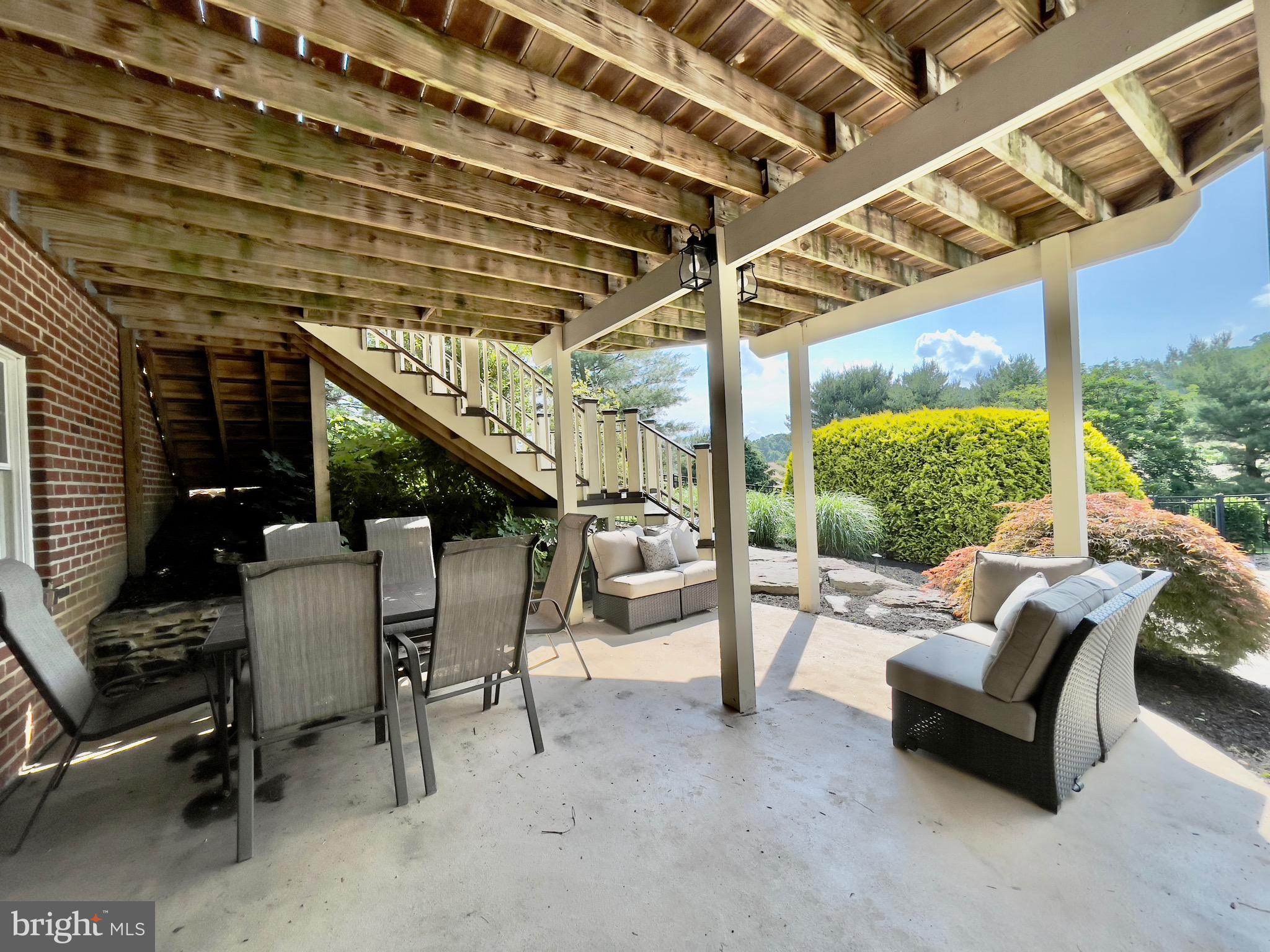 QUARTERFIELD - Residential