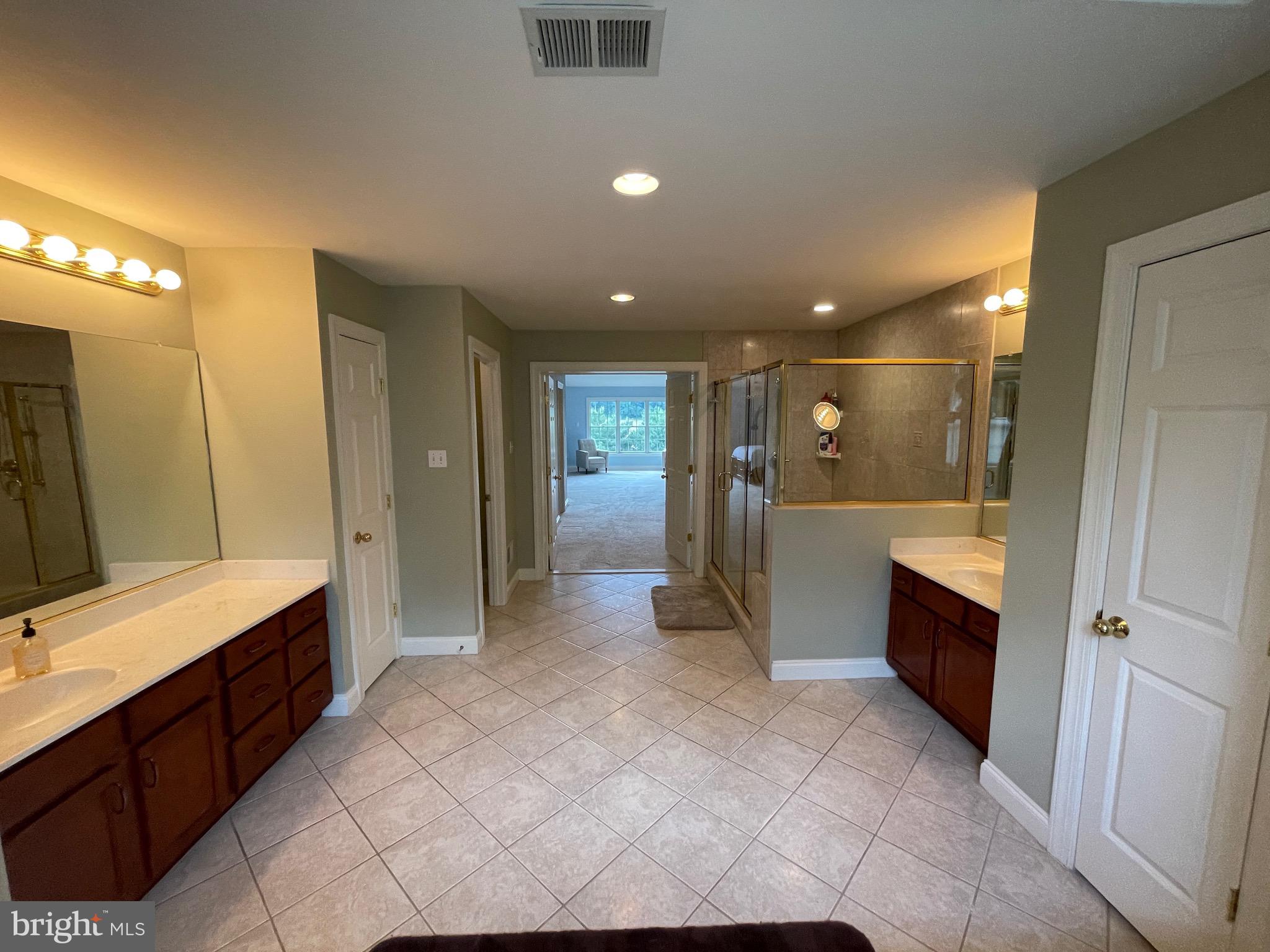 QUARTERFIELD - Residential