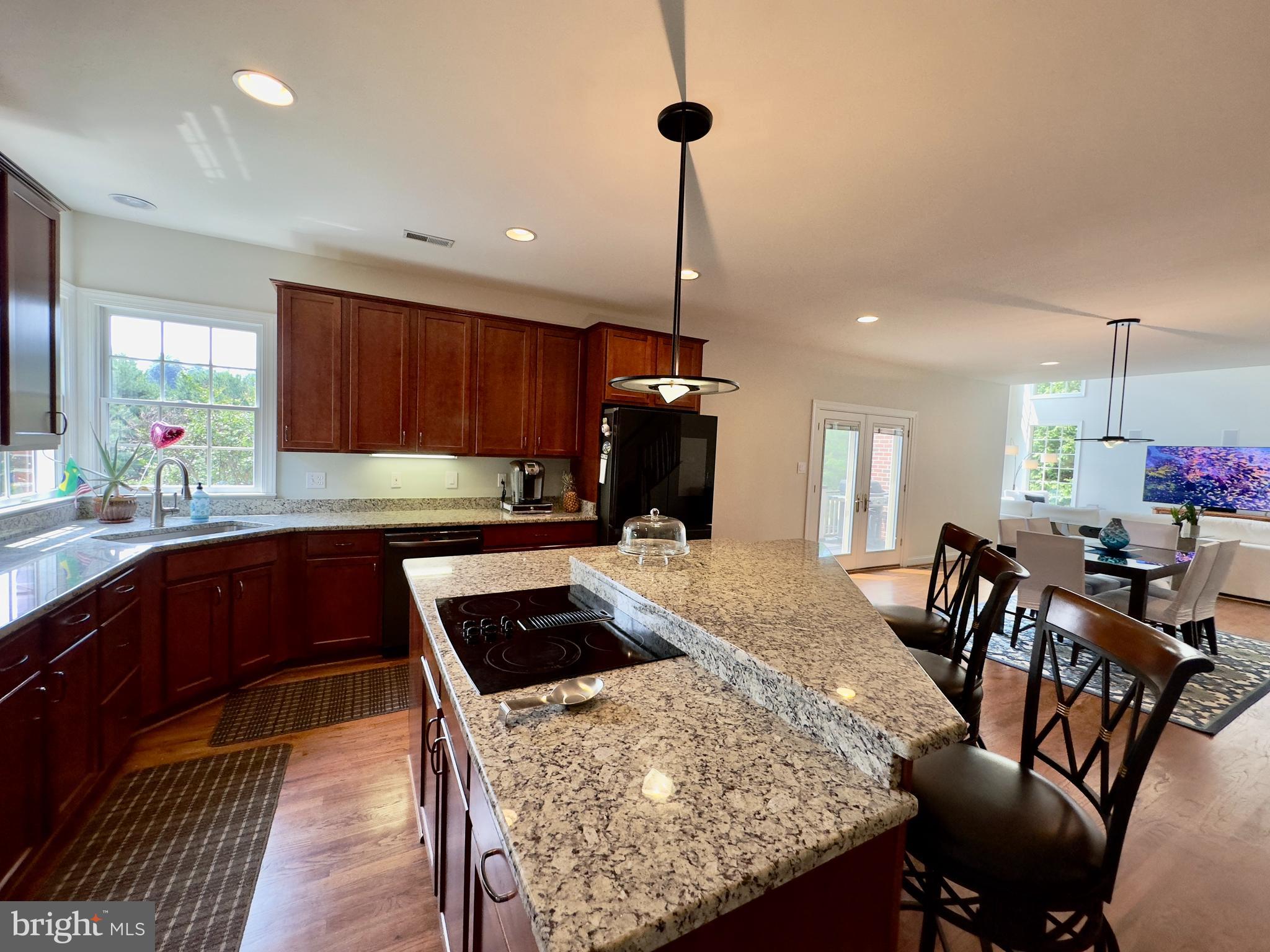 QUARTERFIELD - Residential