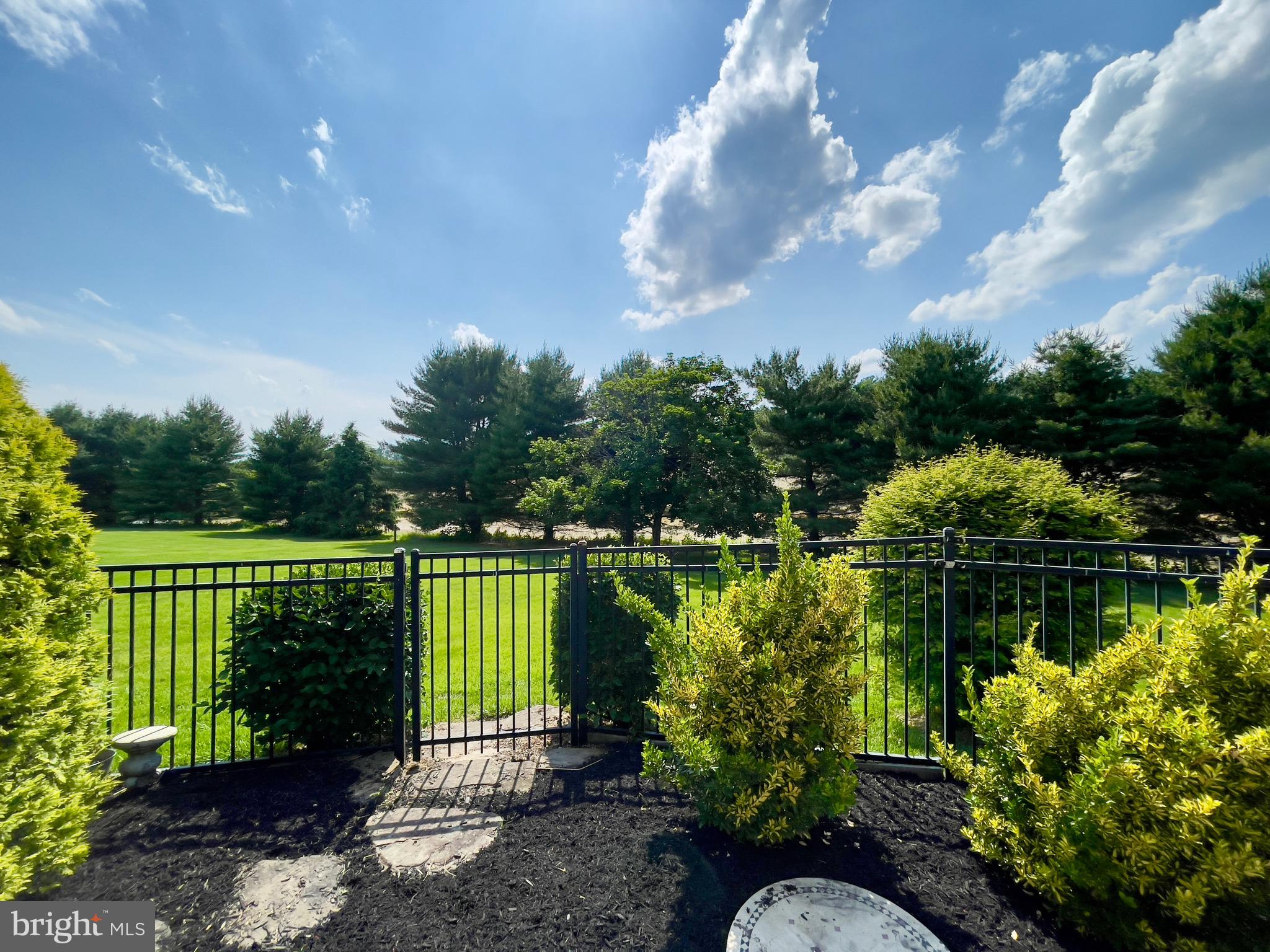 QUARTERFIELD - Residential