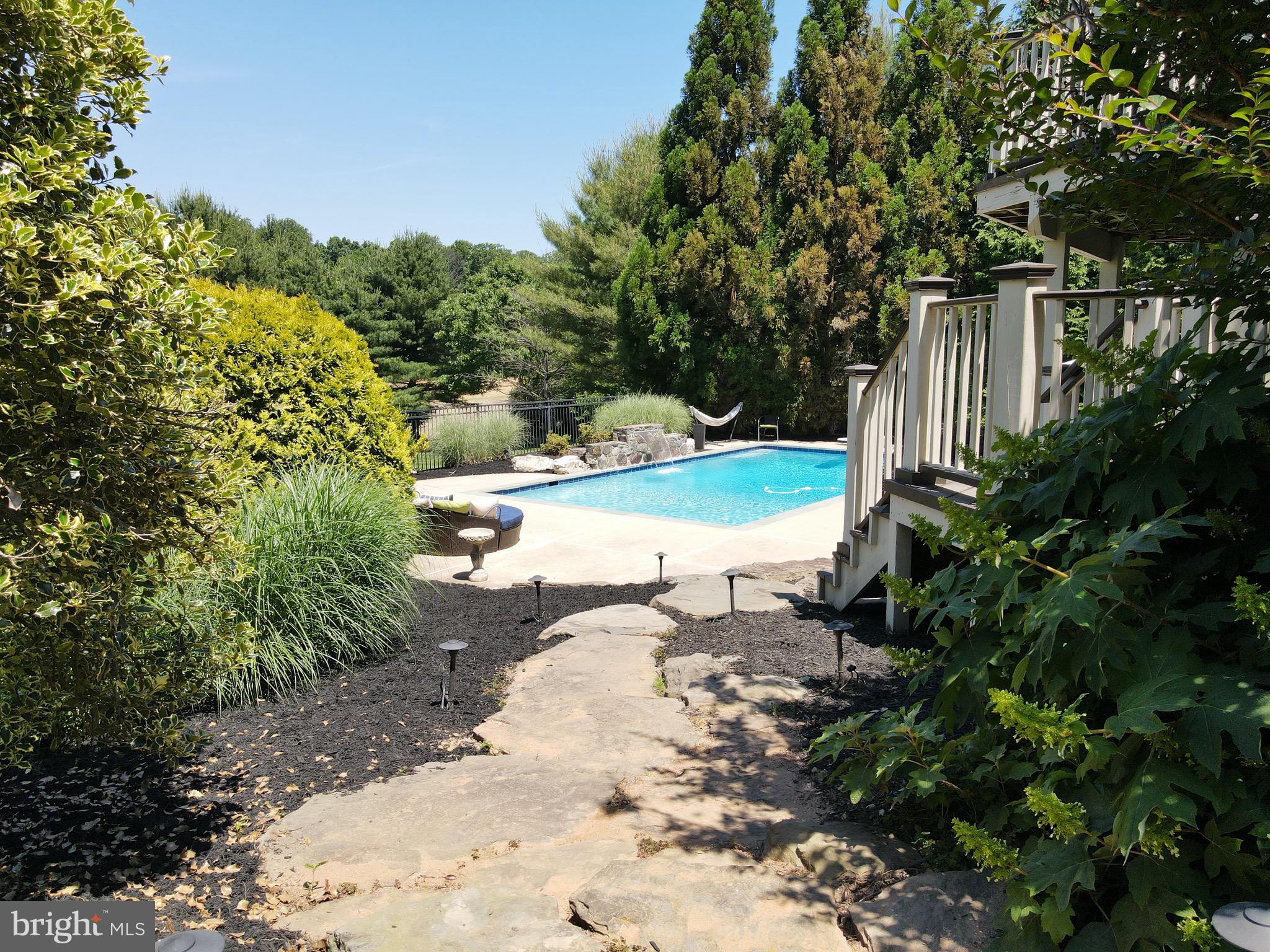 QUARTERFIELD - Residential