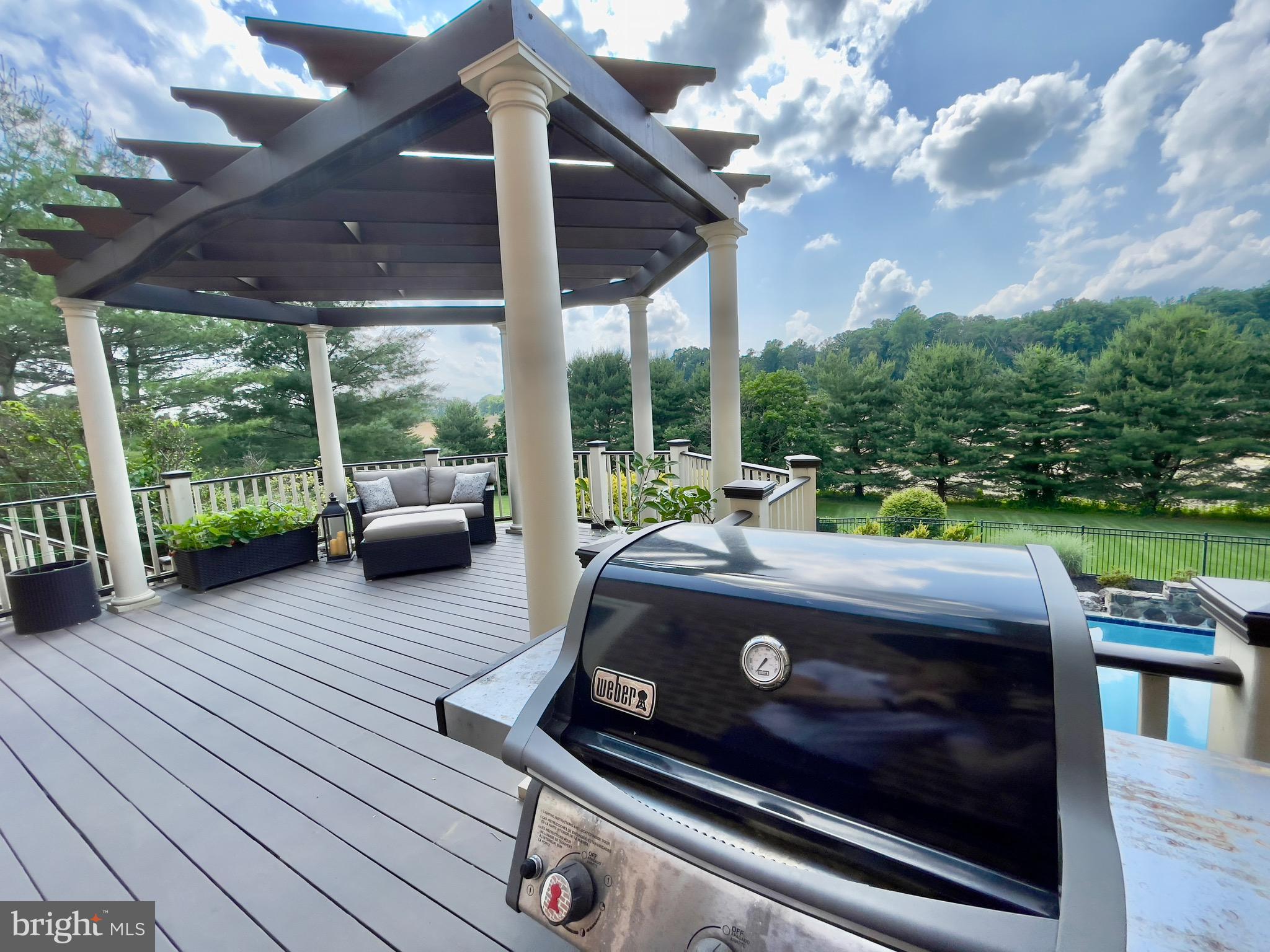 QUARTERFIELD - Residential