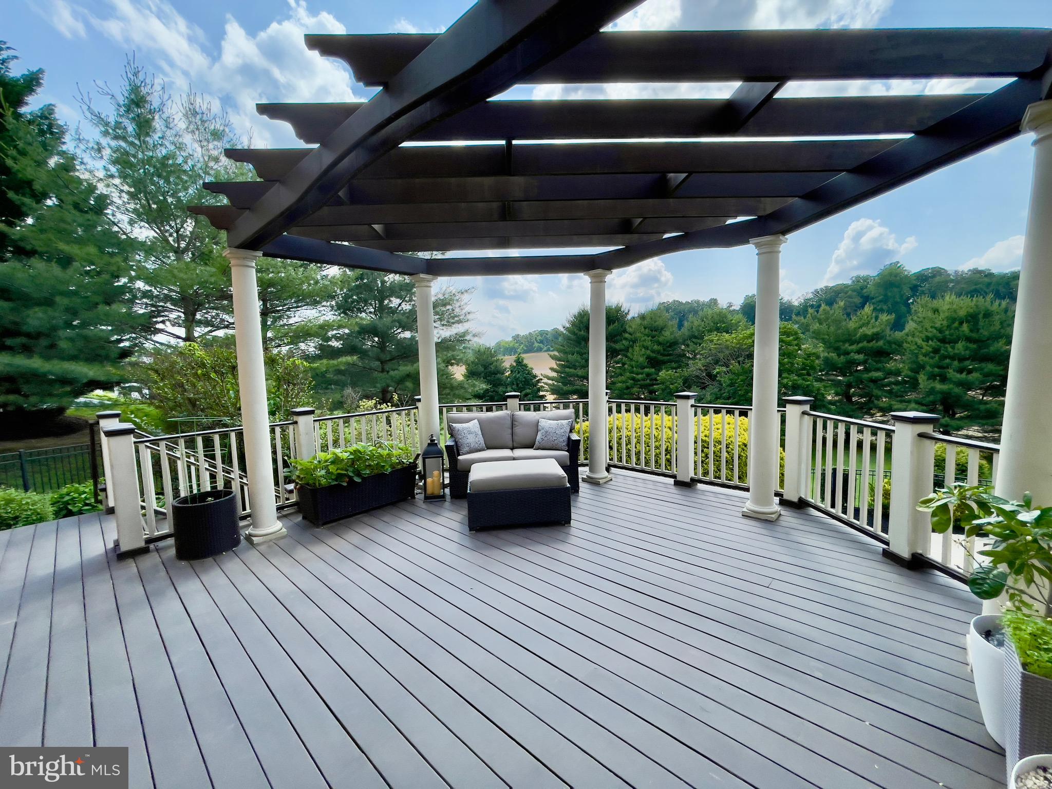 QUARTERFIELD - Residential