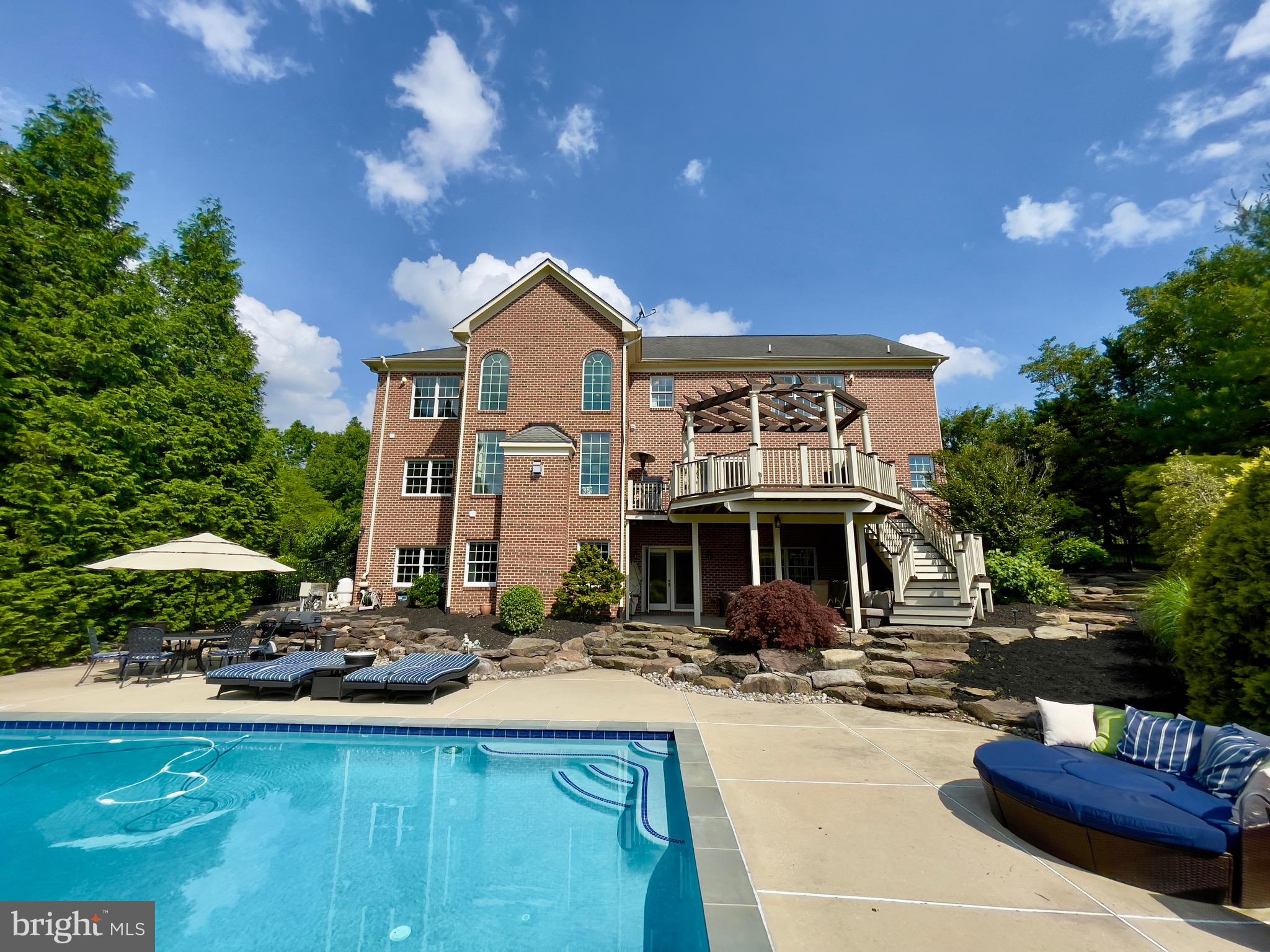 QUARTERFIELD - Residential