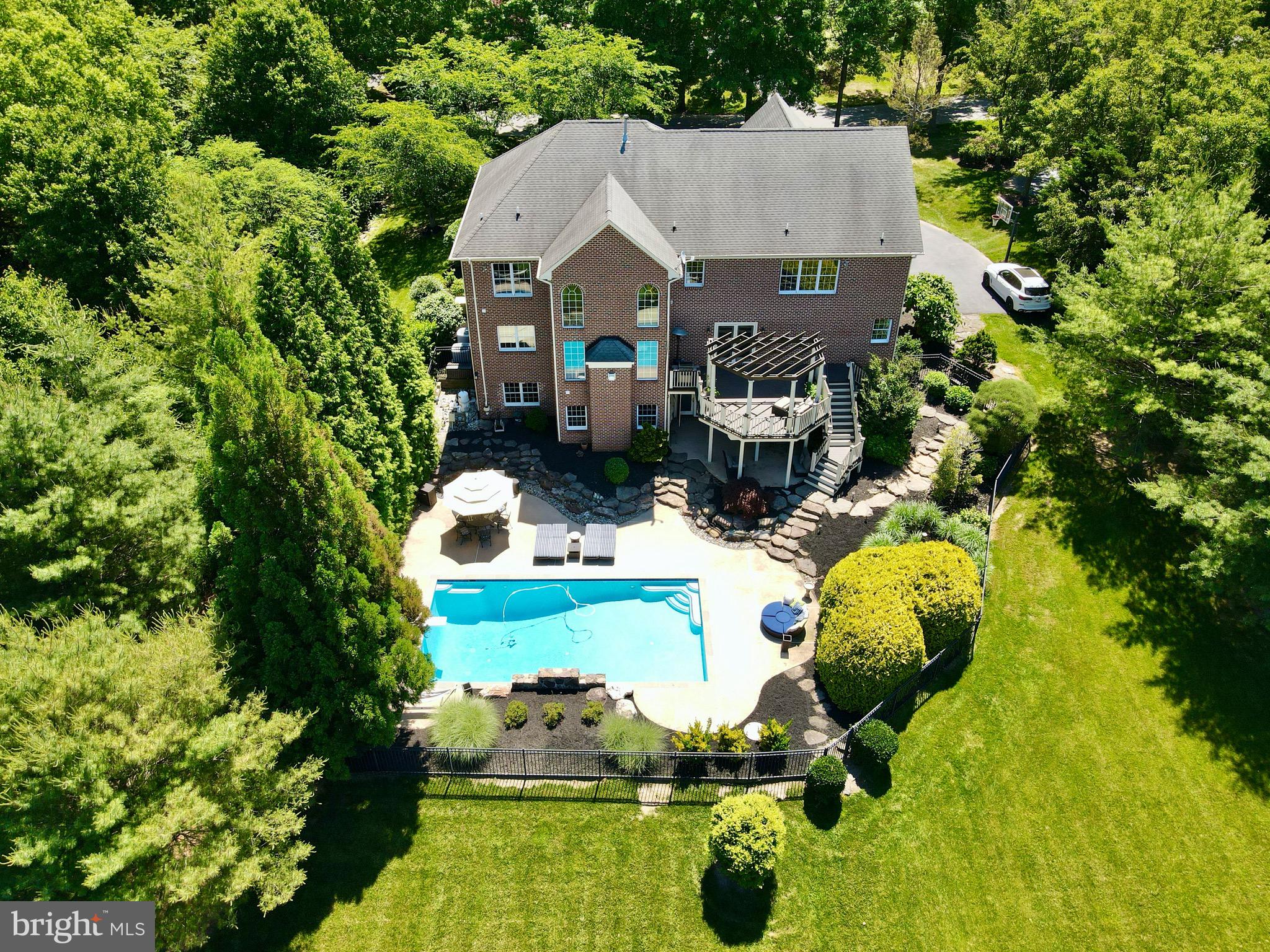 QUARTERFIELD - Residential