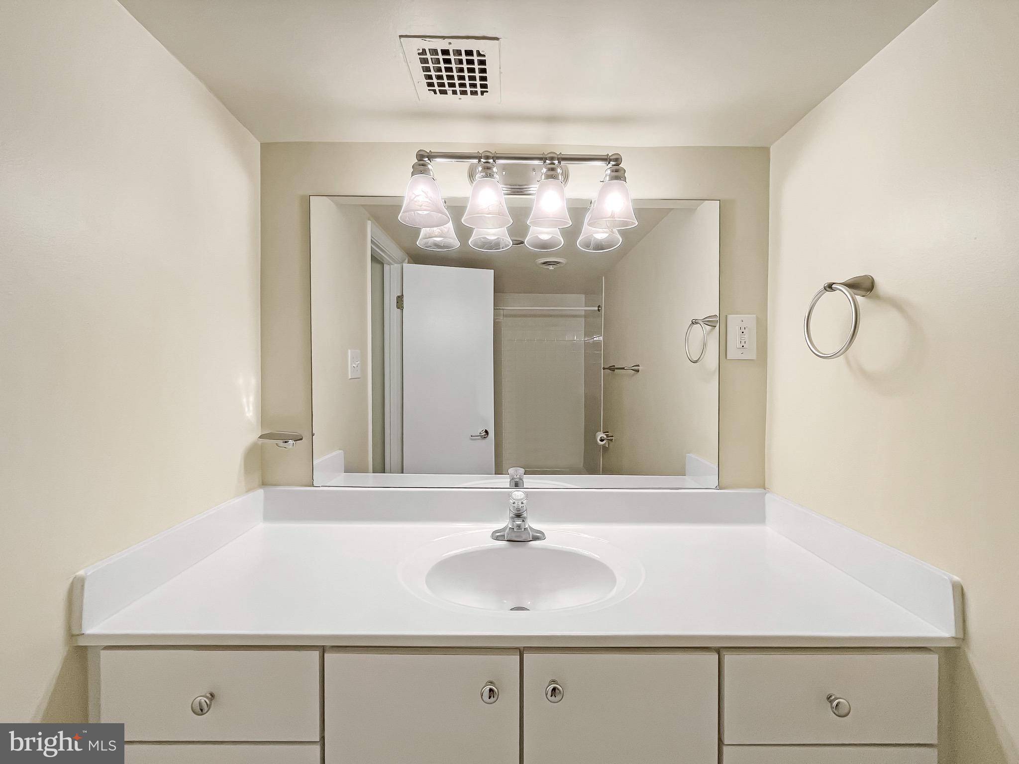 WESTCHESTER WEST - Residential