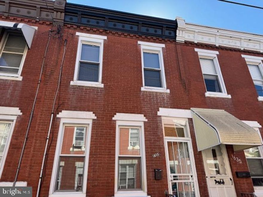 Beautiful street, Walking distance to Broad Street, Passyunk Square, Public transportation, shopping, restaurants, supermarkets, ect...
Living room, dining room, recessed lighting, with marble floors, eat in kitchen with electric range and modern cabinets, entrance to large clean yard, newer stucco back. Basement very clean with good systems, newer sewer line, washer, dryer. Second floor beautiful wooden staircase, hardwood vinyl flooring in the two large bedrooms, Large moder newer tile bathroom.