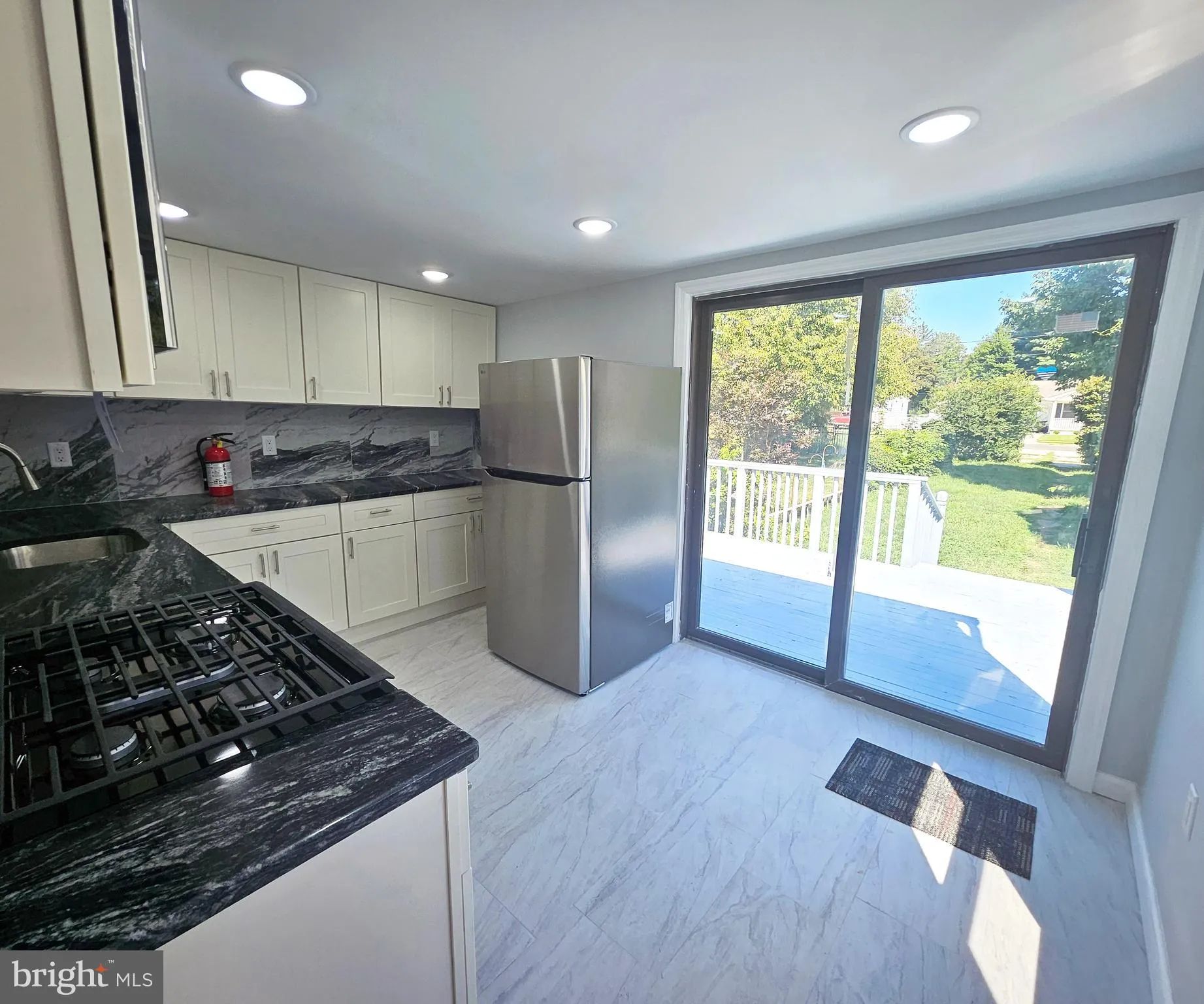 Burlington, New Jersey 08016, United States, 5 Bedrooms Bedrooms, ,2 BathroomsBathrooms,Residential,Active,198644