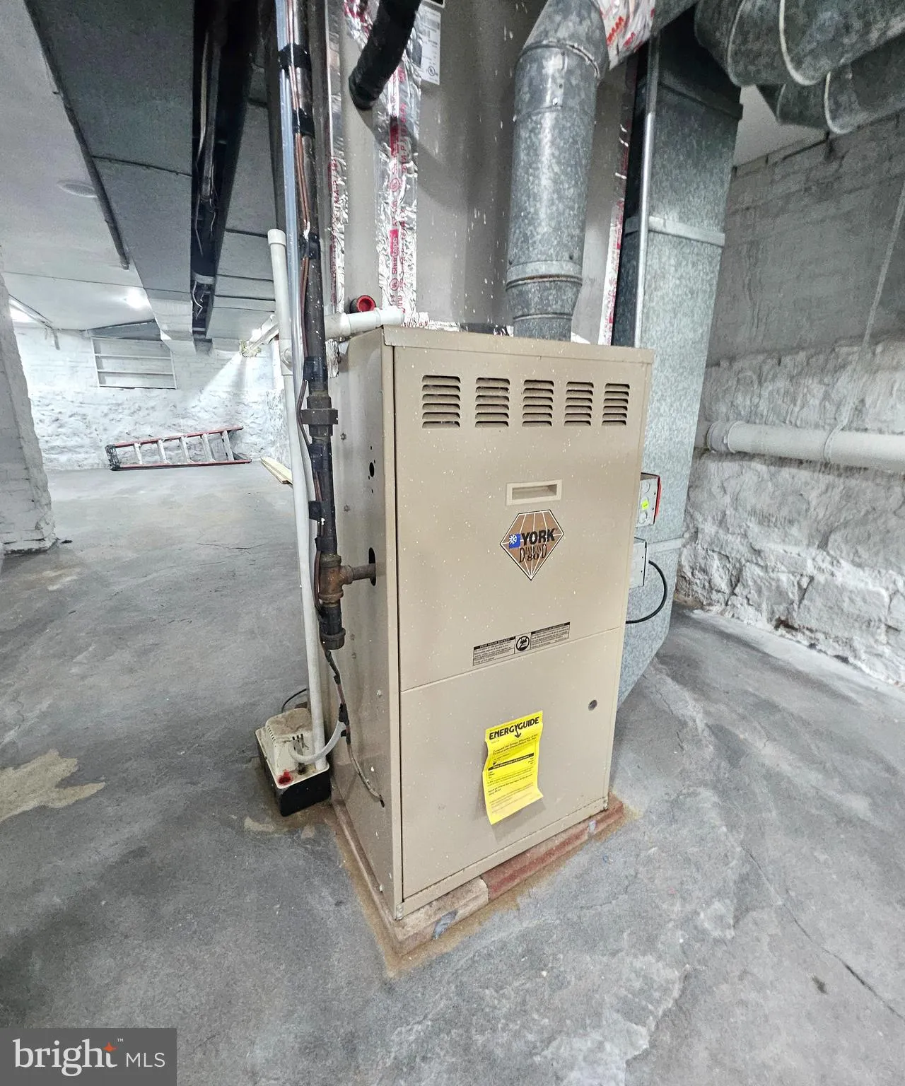 Burlington, New Jersey 08016, United States, 5 Bedrooms Bedrooms, ,2 BathroomsBathrooms,Residential,Active,198644