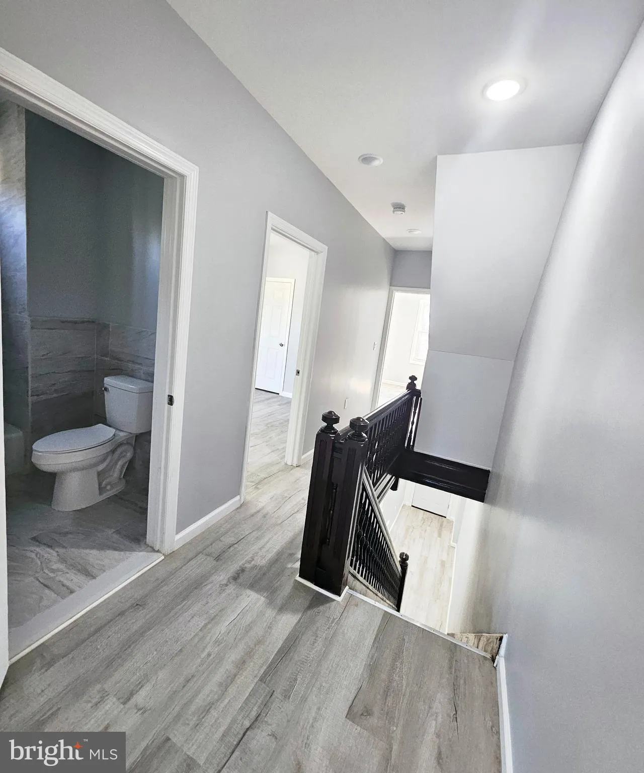 Burlington, New Jersey 08016, United States, 5 Bedrooms Bedrooms, ,2 BathroomsBathrooms,Residential,Active,198644