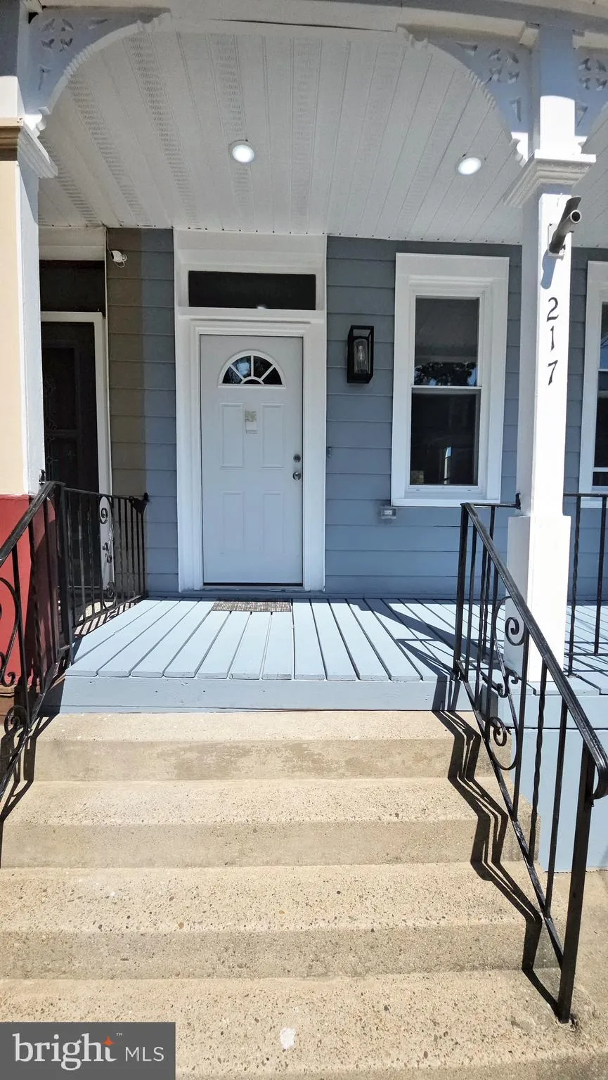 Burlington, New Jersey 08016, United States, 5 Bedrooms Bedrooms, ,2 BathroomsBathrooms,Residential,Active,198644