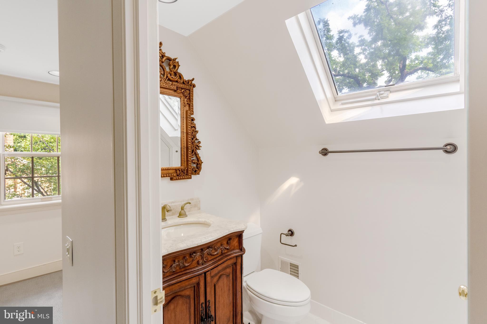 THACHER CT - Residential