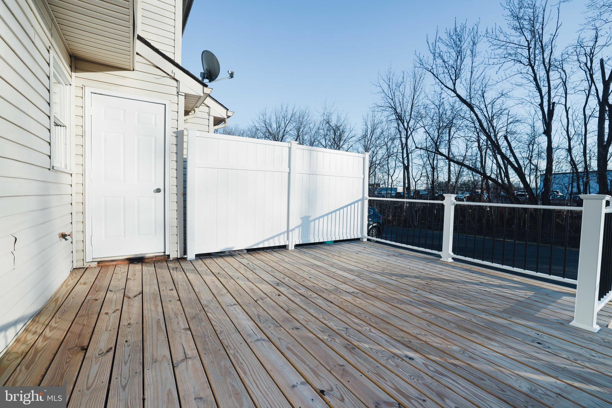 HAMPDEN COURT - Residential