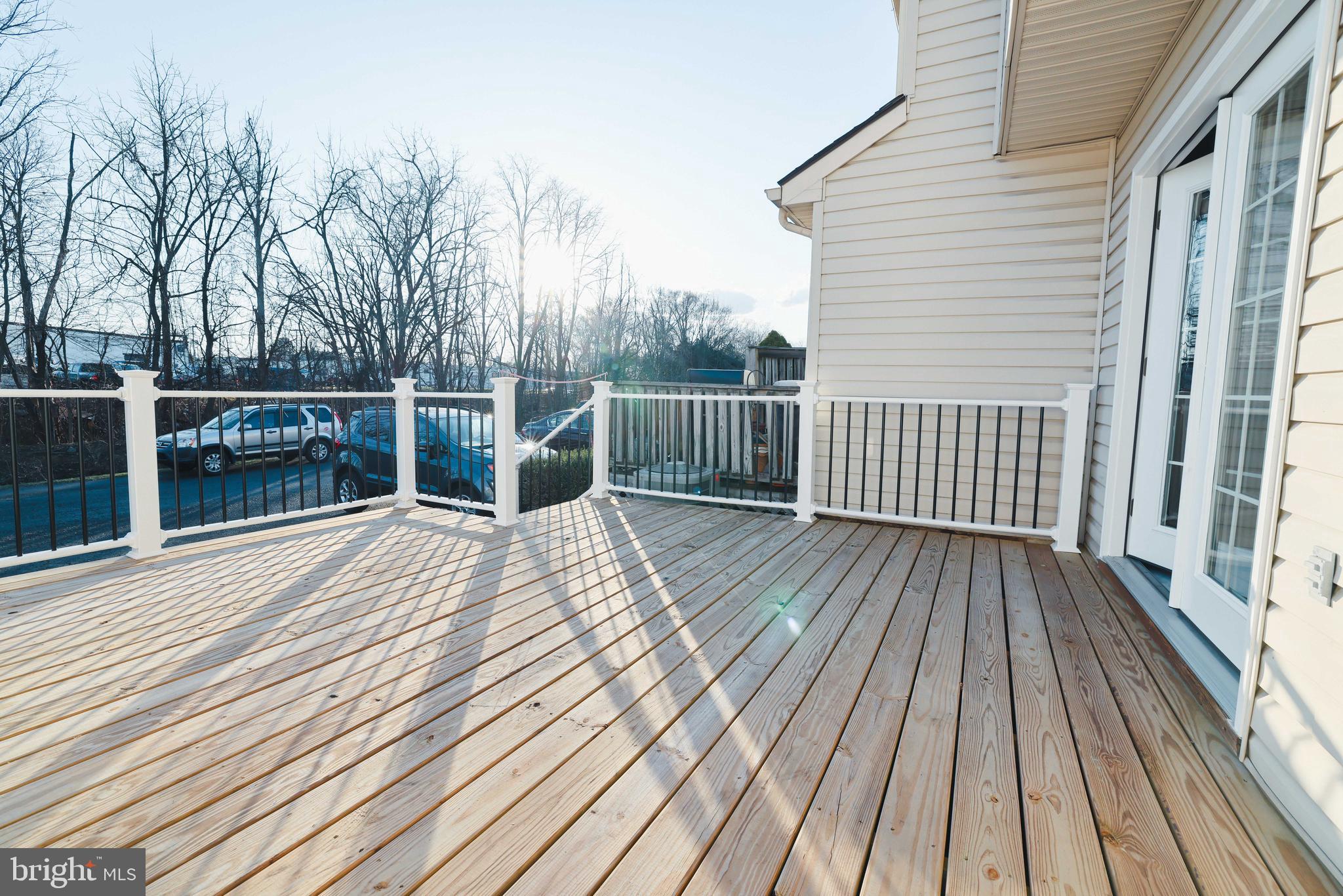 HAMPDEN COURT - Residential