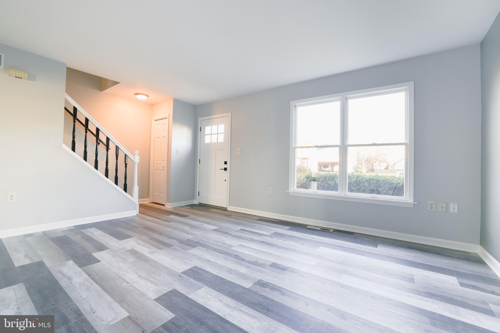 HAMPDEN COURT - Residential