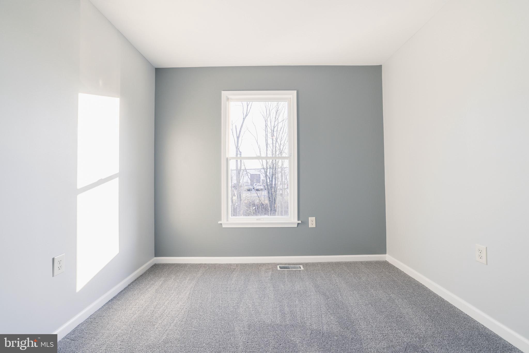 HAMPDEN COURT - Residential