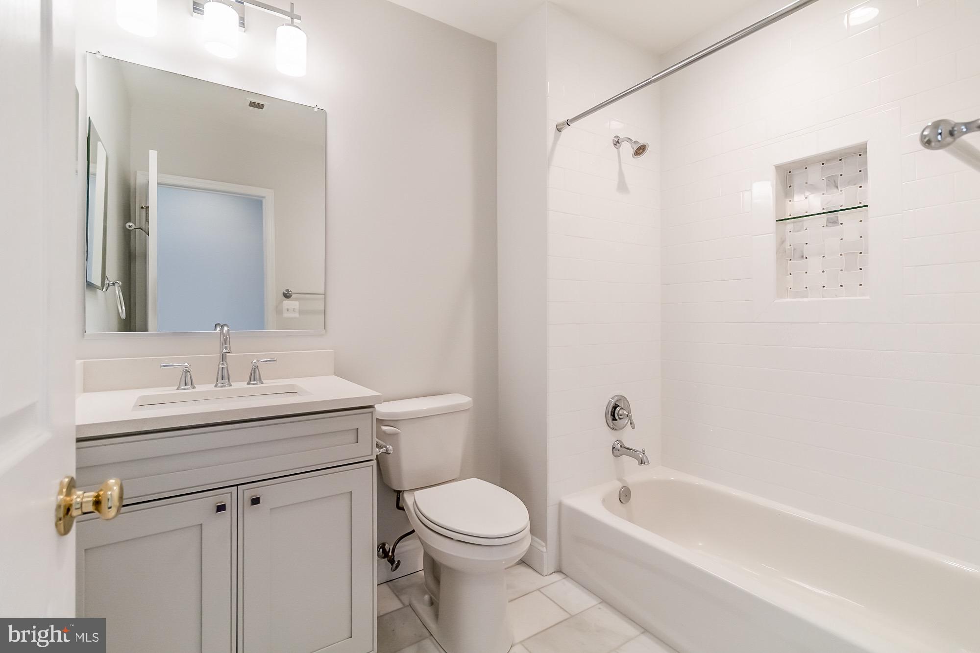 KILCOLMAN GARDEN - Residential Lease