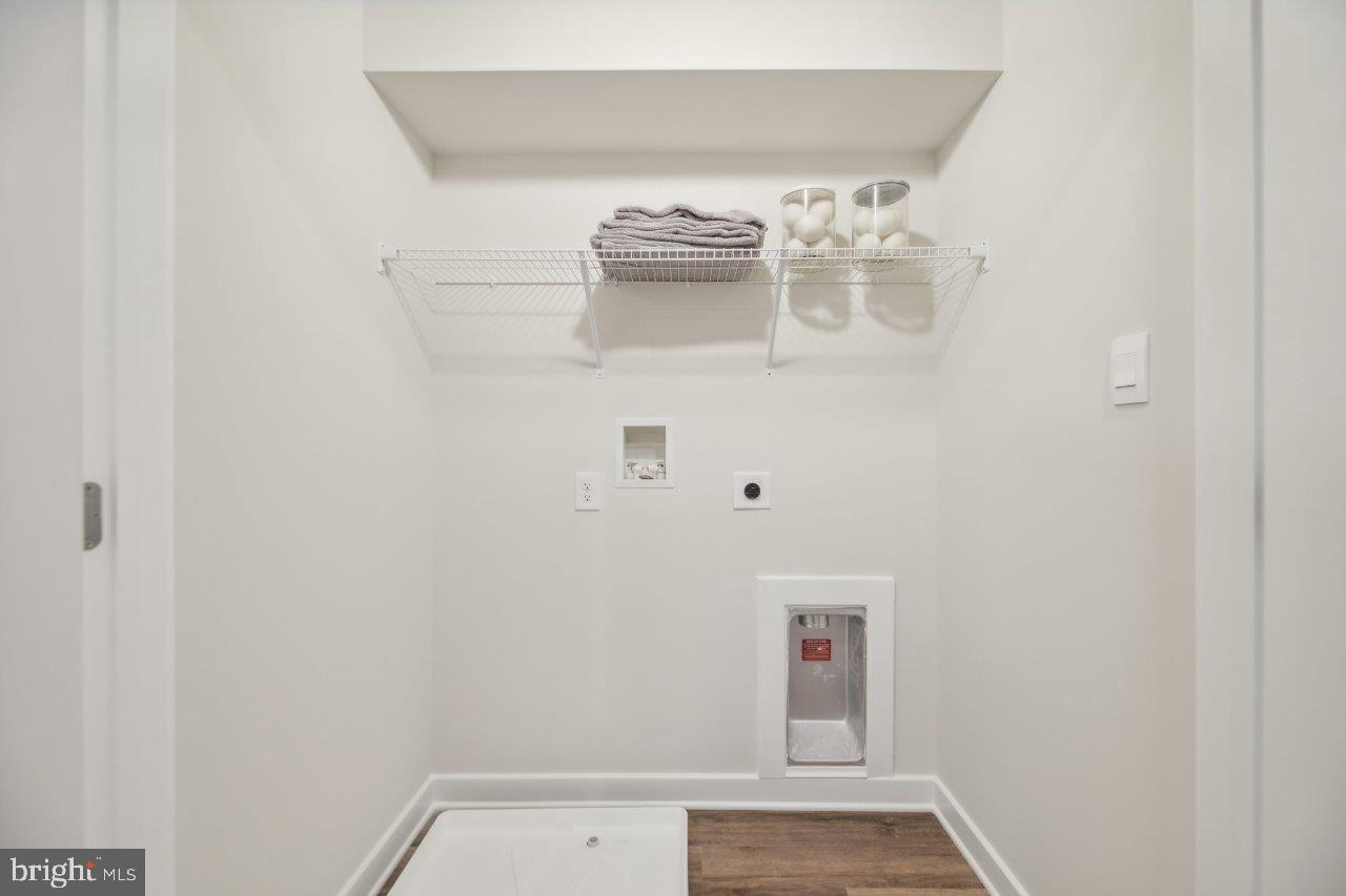 PINEGROVE - Residential