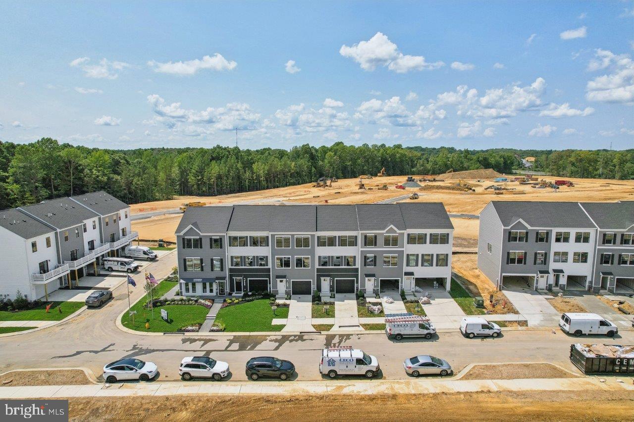 PINEGROVE - Residential