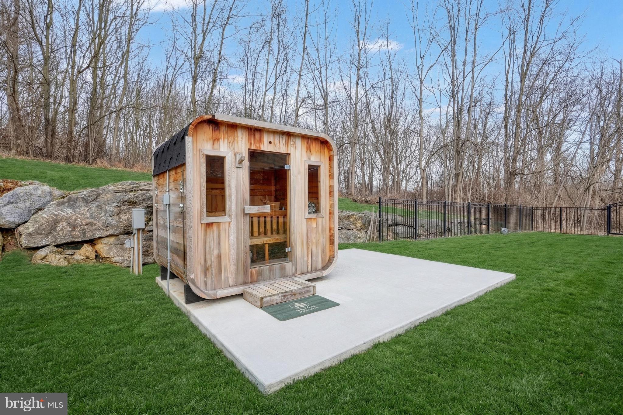 EDGEWOOD ESTATES - Residential