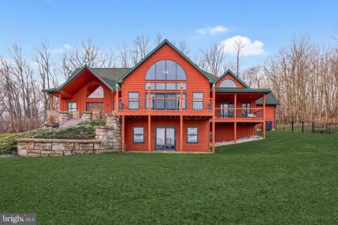 Photo of 9 Bradi Dr, CARLISLE, PA 17015 (MLS # PACB2052106)