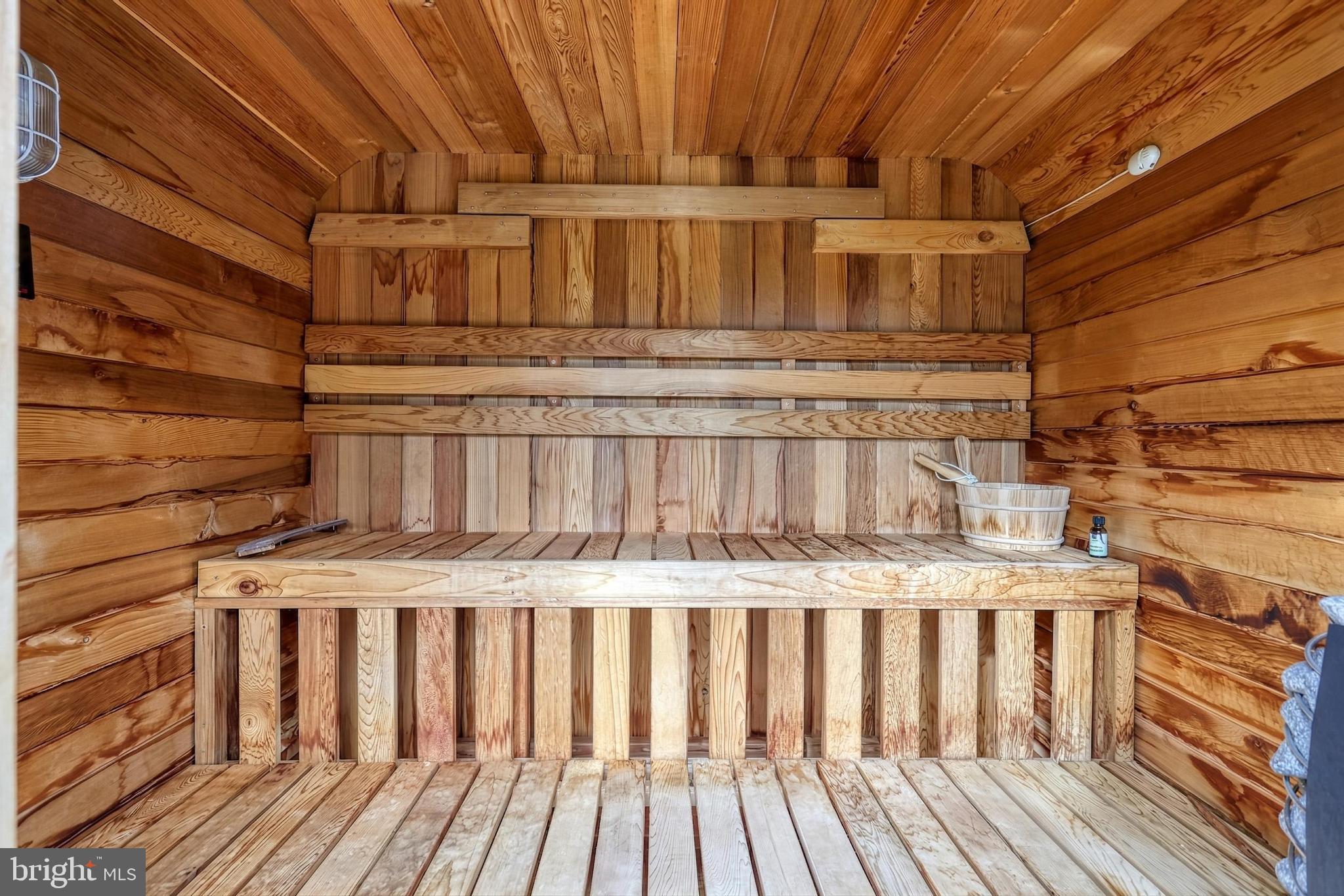 EDGEWOOD ESTATES - Residential