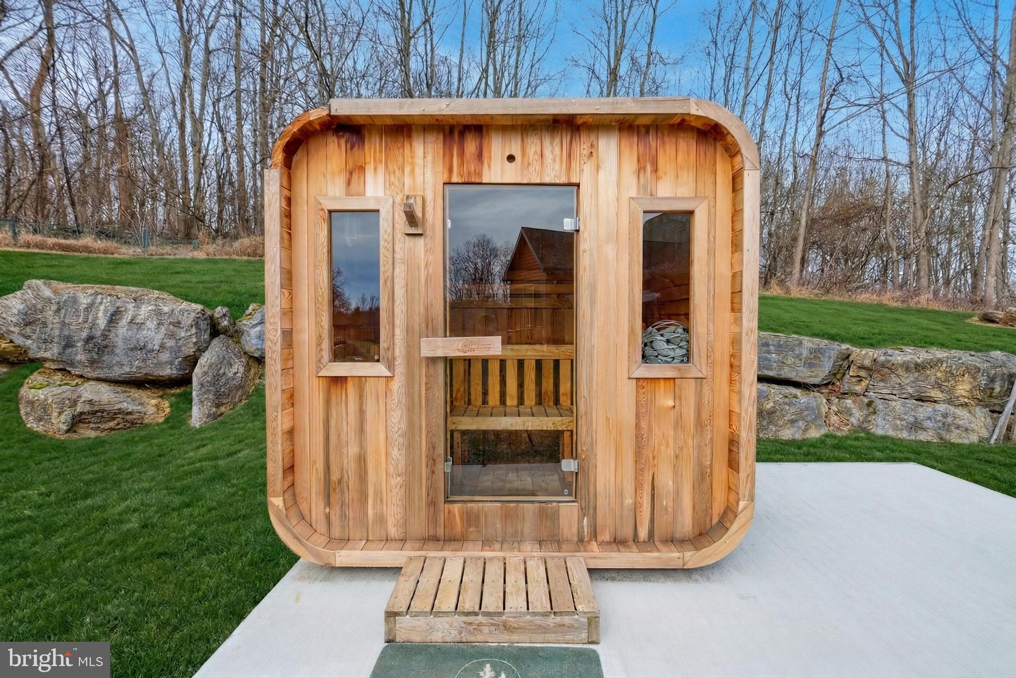 EDGEWOOD ESTATES - Residential