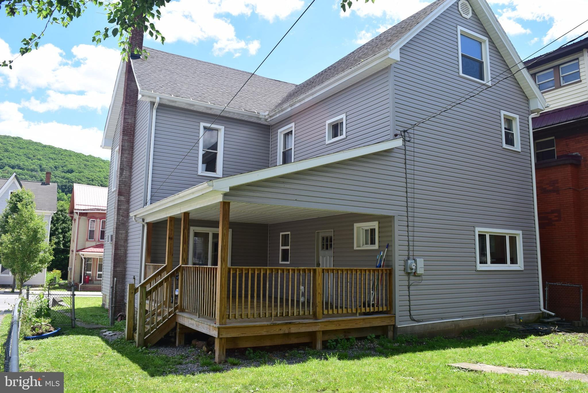 1355 LOGAN AVENUE