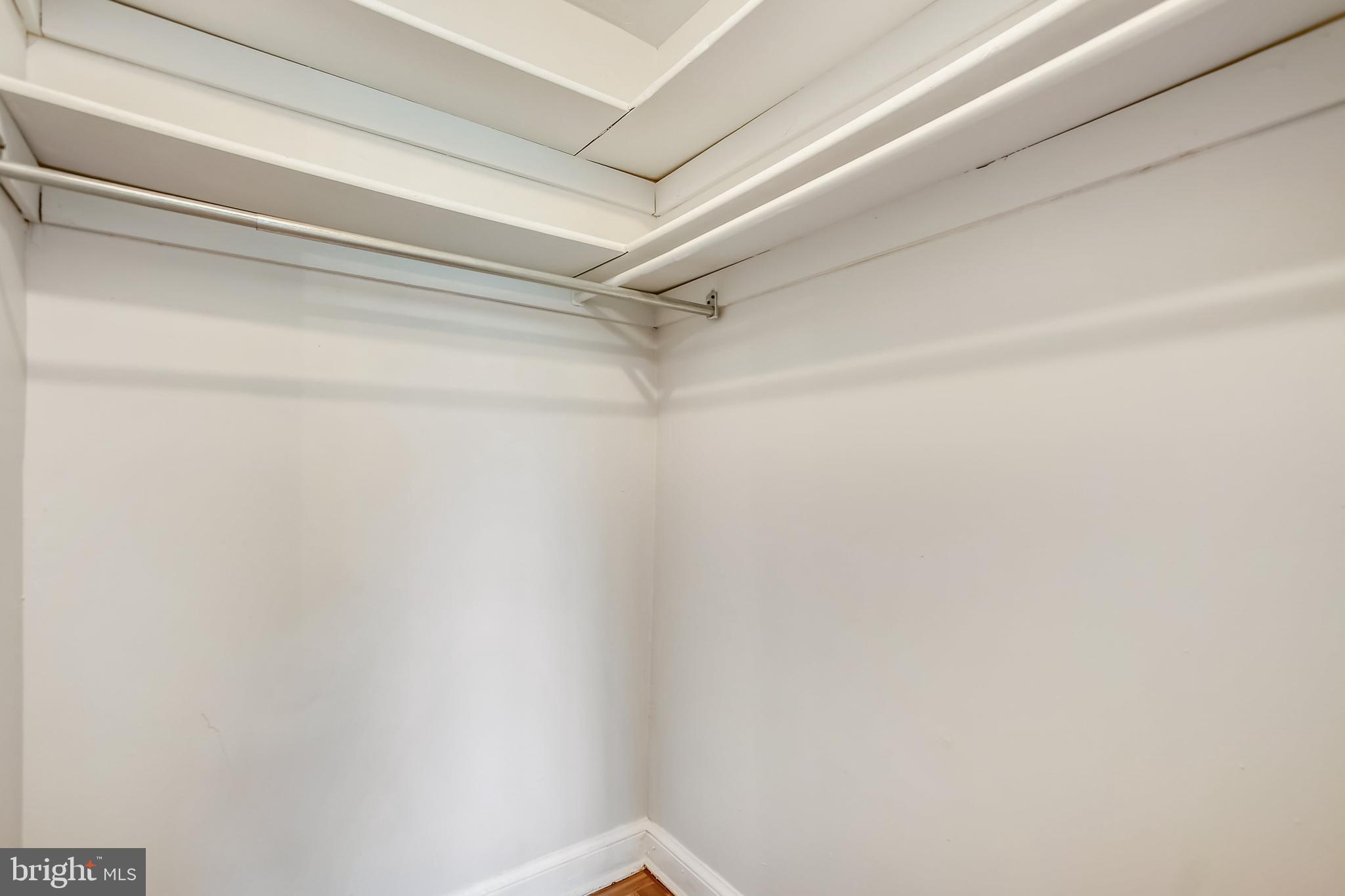 POTOWMACK CROSSING - Residential