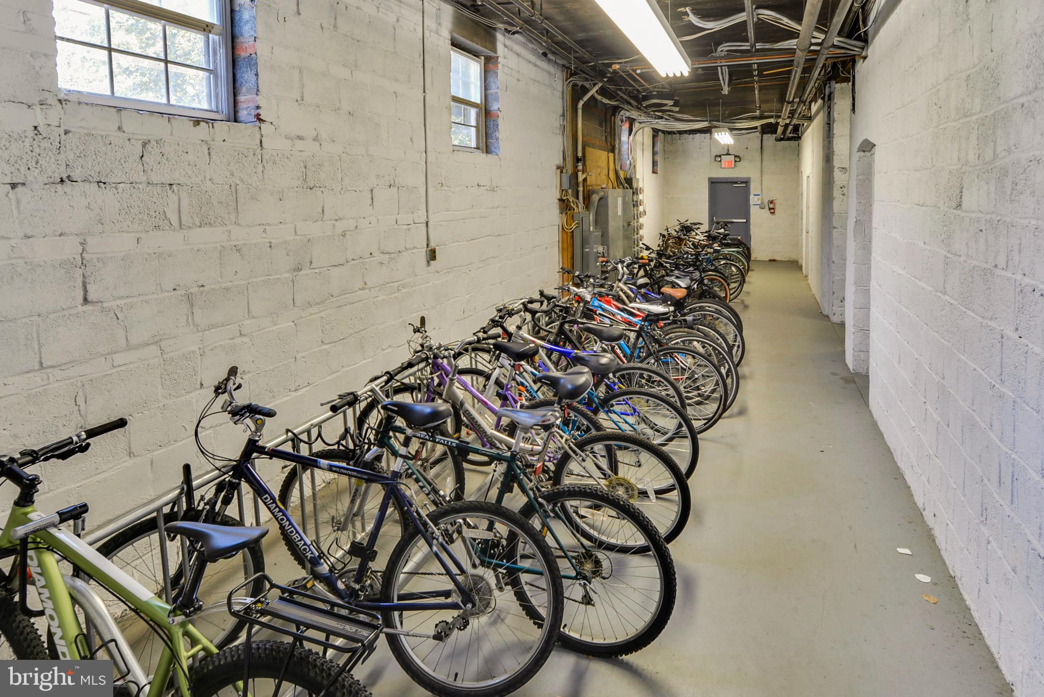 POTOWMACK CROSSING - Residential