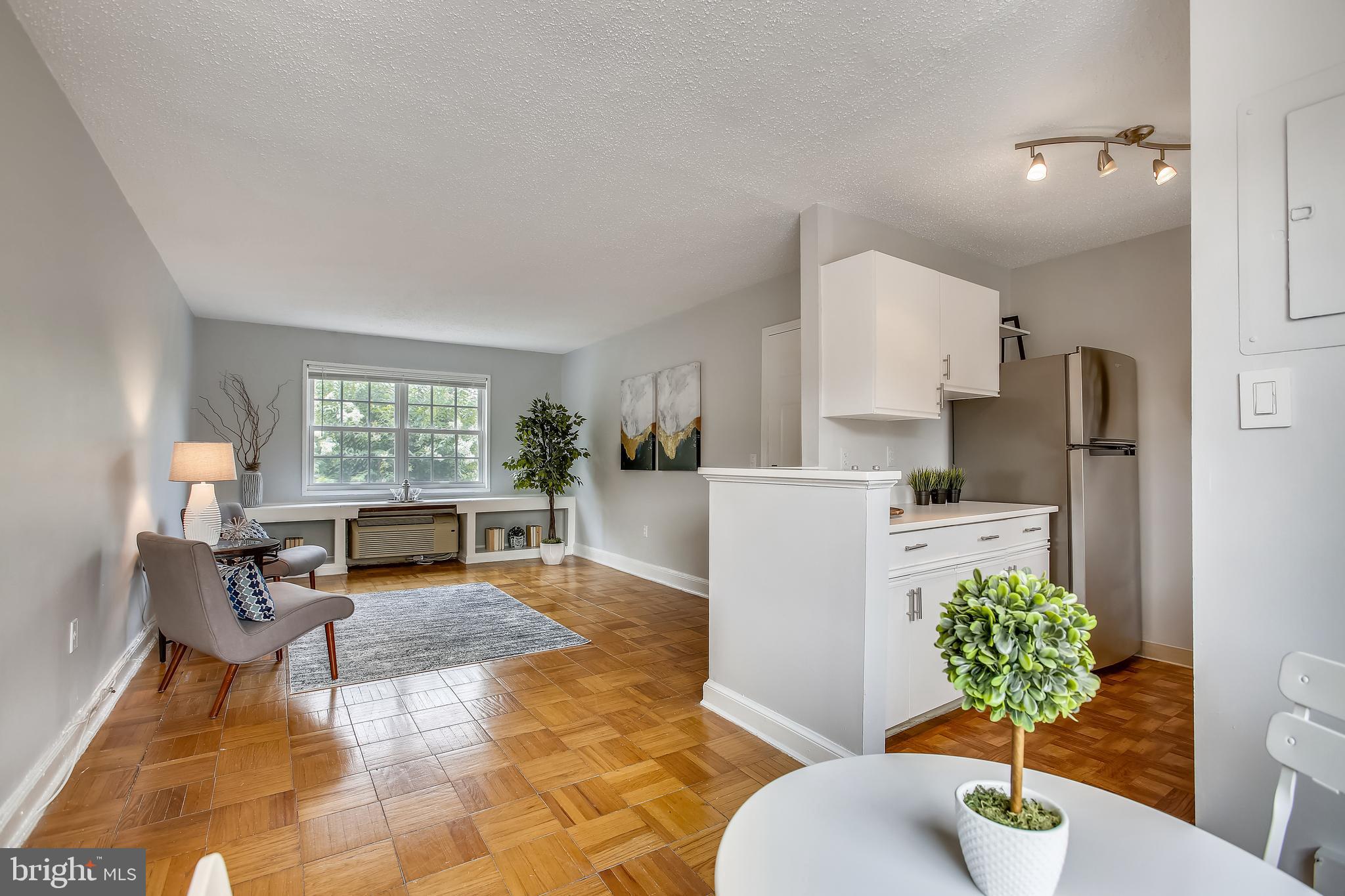 POTOWMACK CROSSING - Residential