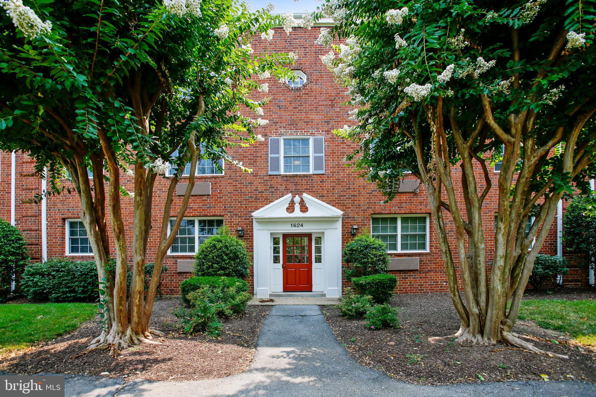 POTOWMACK CROSSING - Residential