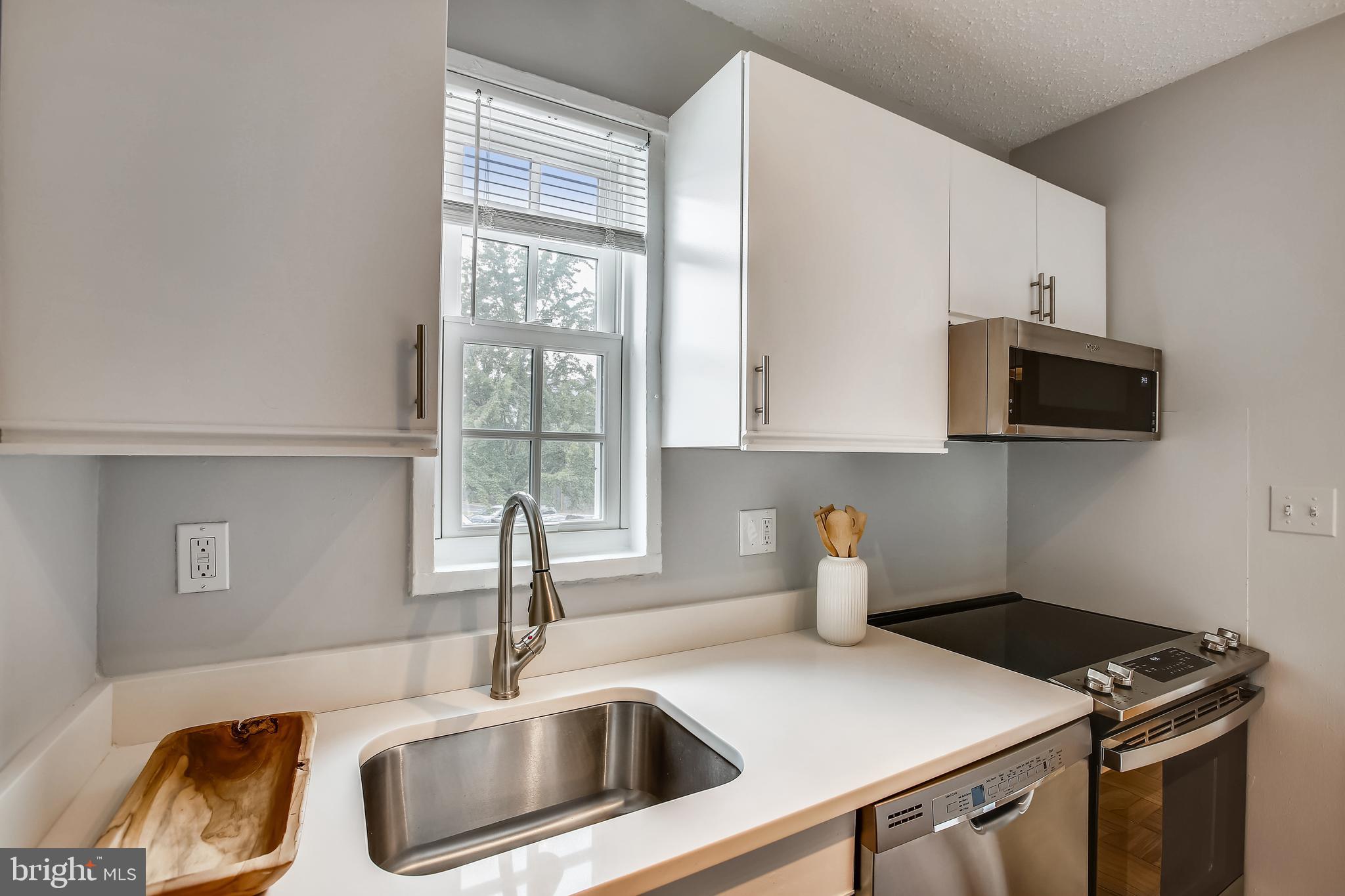 POTOWMACK CROSSING - Residential