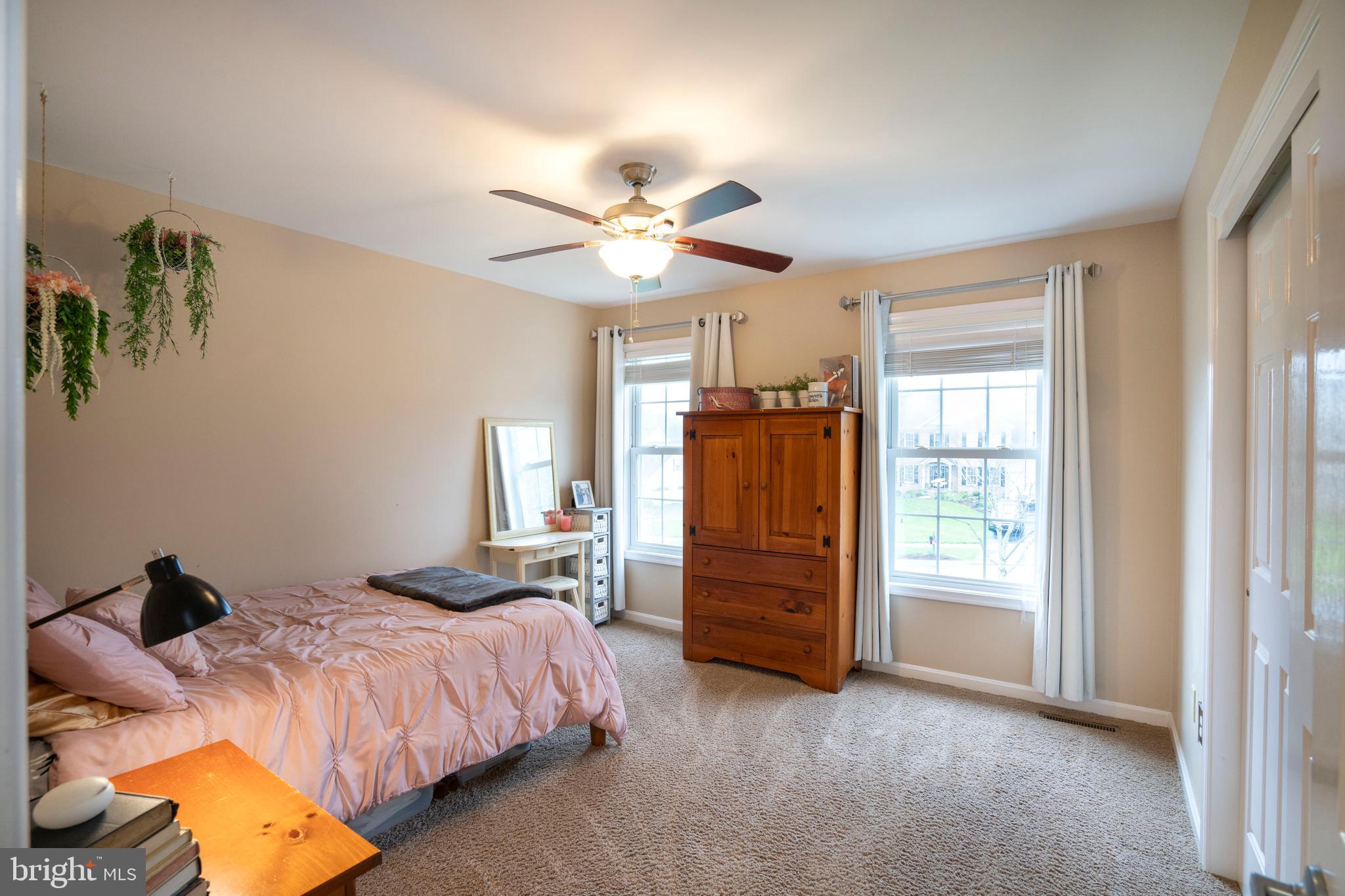 SAYBROOK - Residential