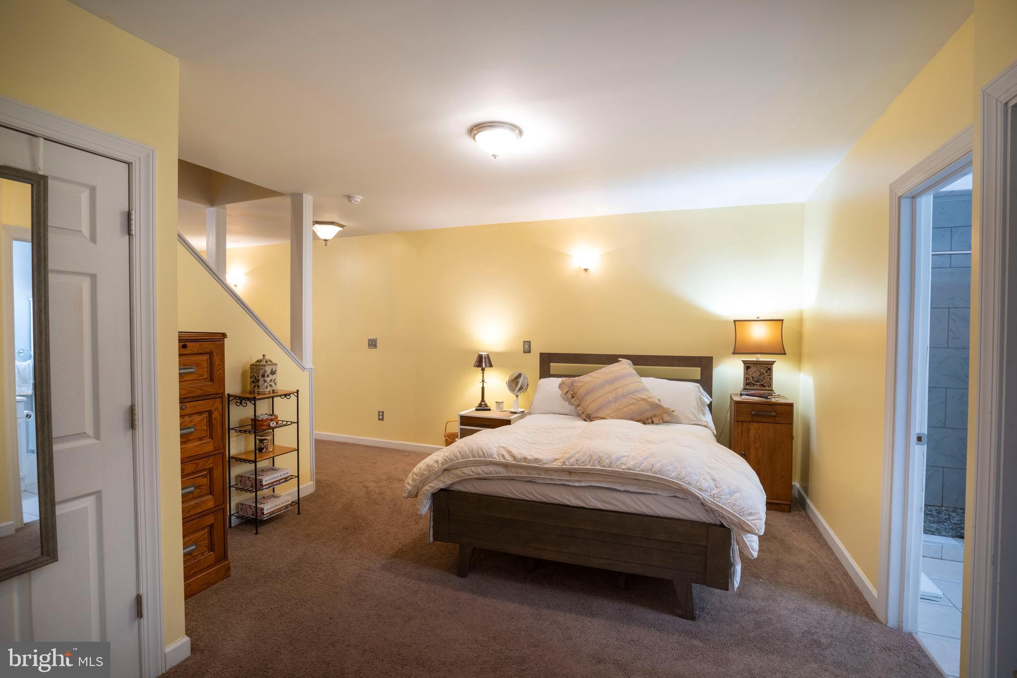 SAYBROOK - Residential