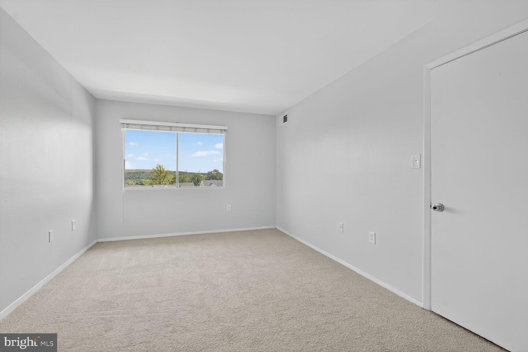 OCCOQUAN RIDGE - Residential