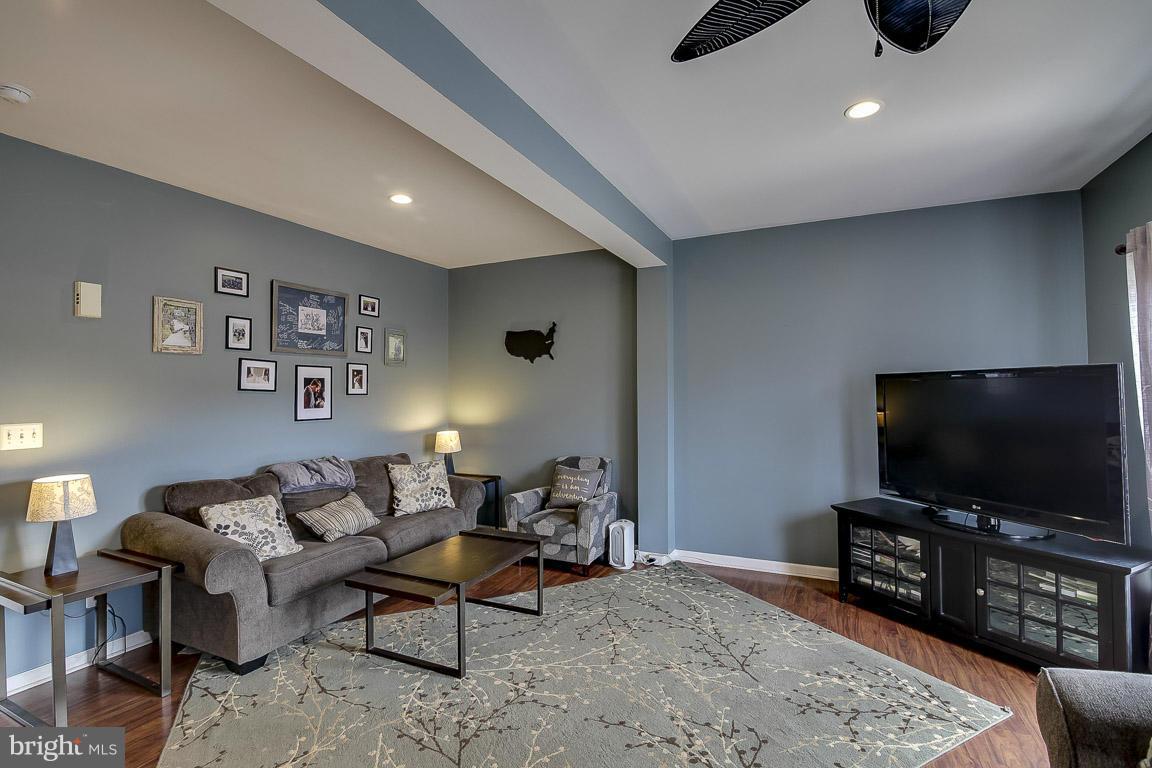 GREENHILL CROSSING - Residential