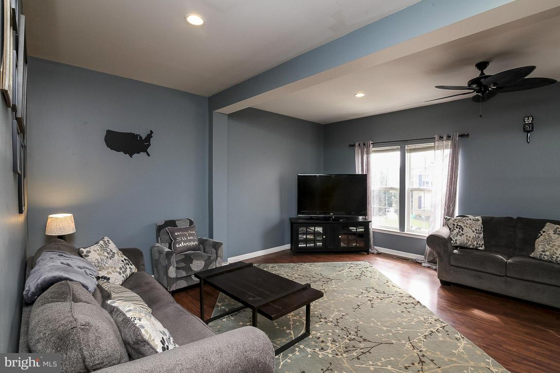 GREENHILL CROSSING - Residential