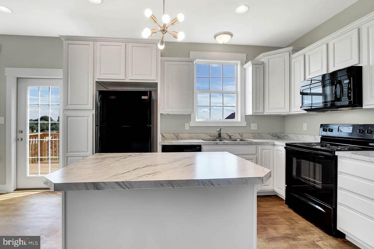 CHAPEL RIDGE - Residential