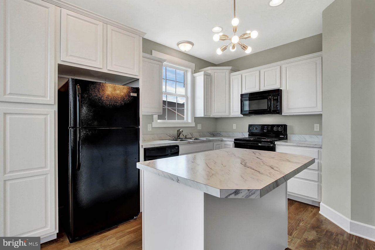 CHAPEL RIDGE - Residential