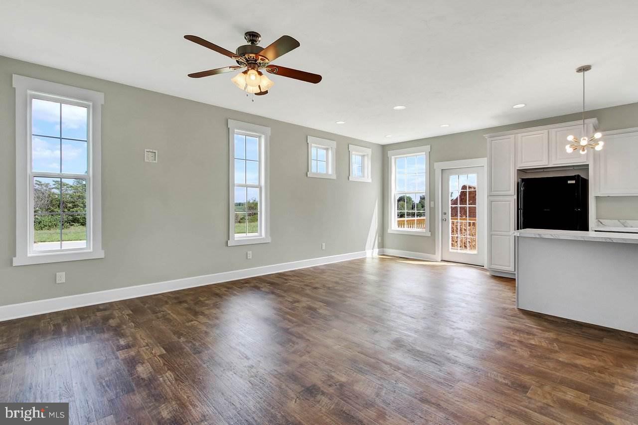 CHAPEL RIDGE - Residential