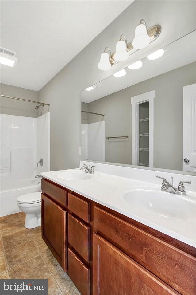 CHAPEL RIDGE - Residential