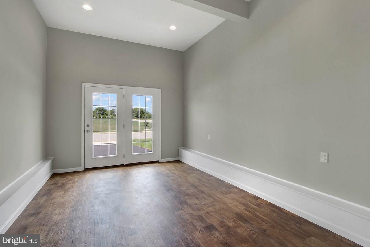 CHAPEL RIDGE - Residential