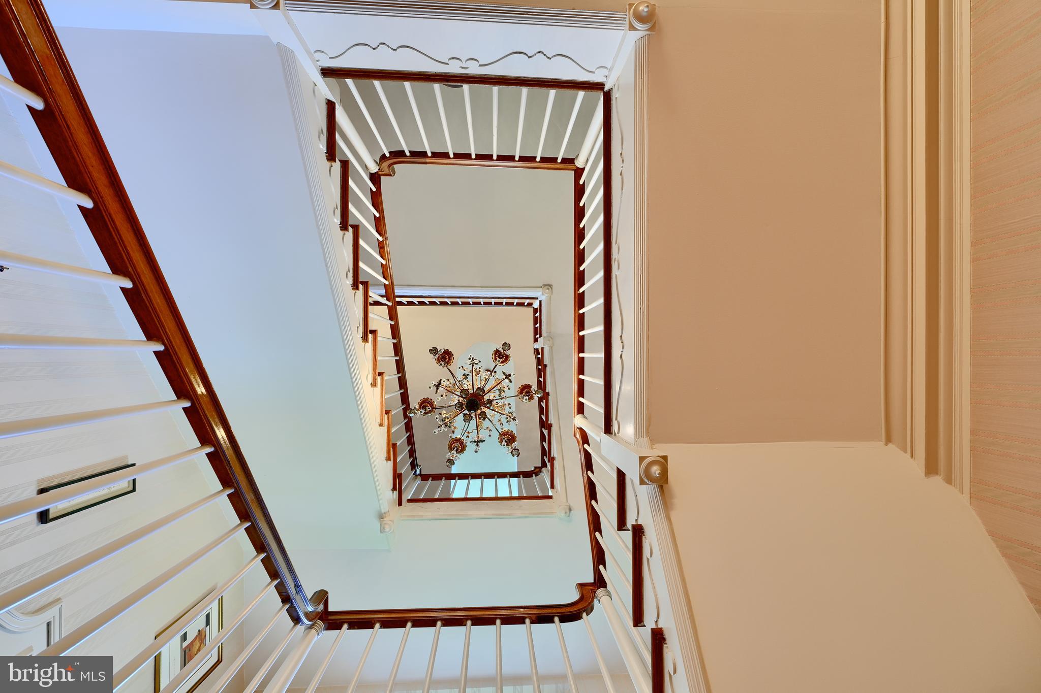 203 WESTWAY