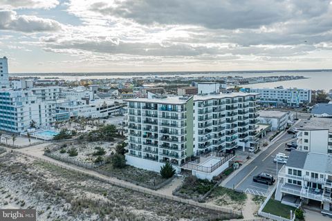Condo For Sale - 3 35th Street #302<br/> OCEAN CITY, MD 21842