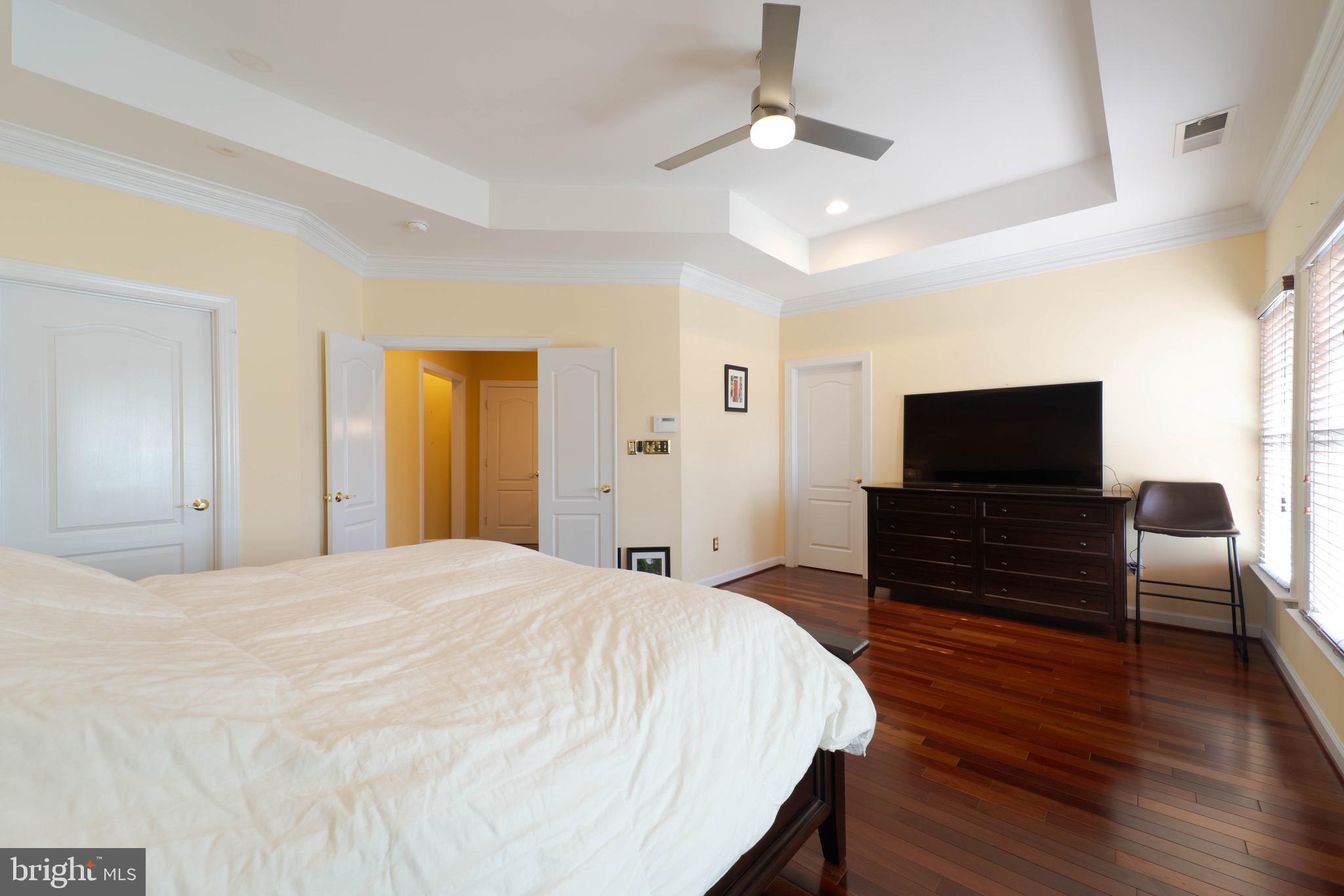 CHARLESTON SQUARE TOWNHM - Residential Lease