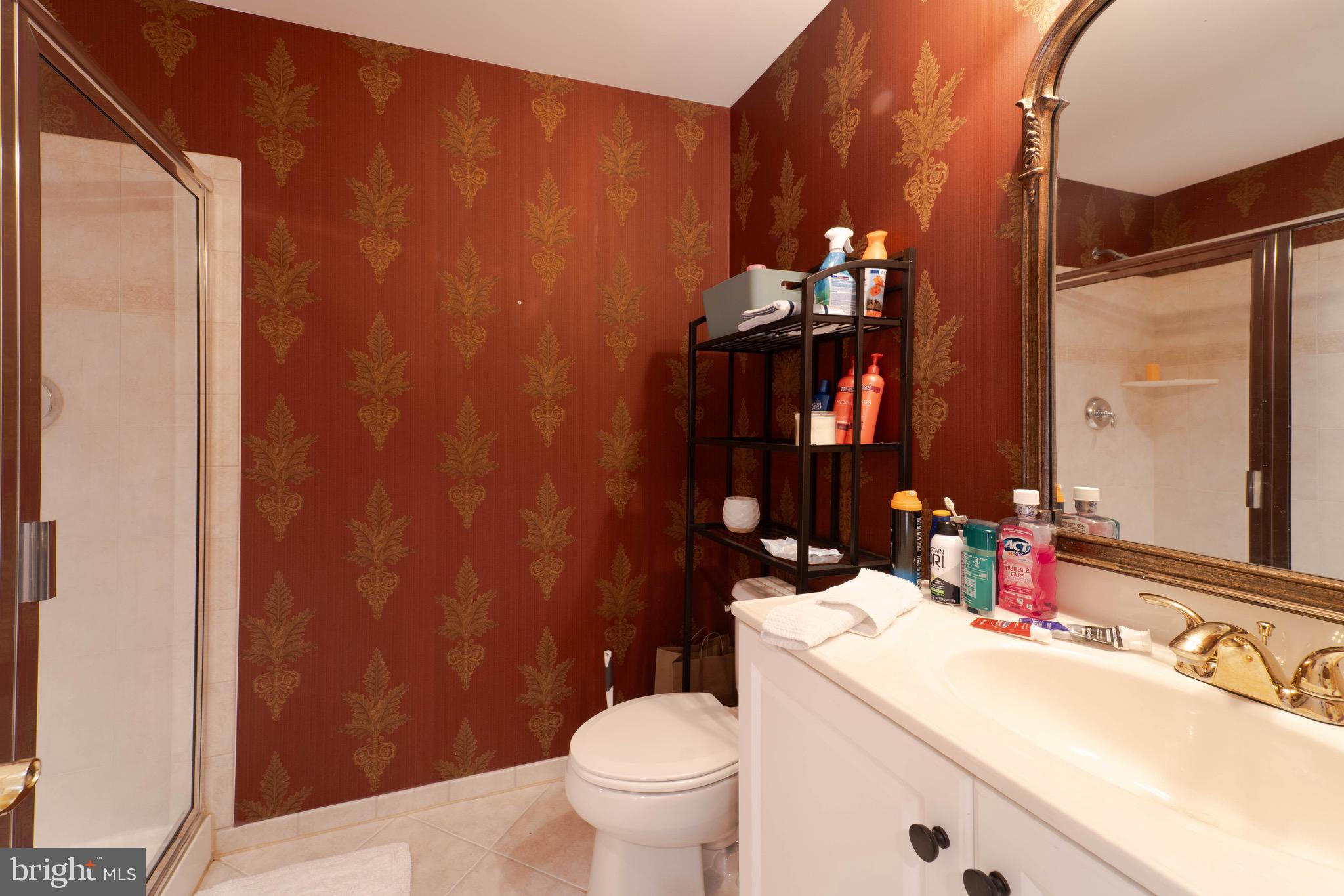 CHARLESTON SQUARE TOWNHM - Residential Lease