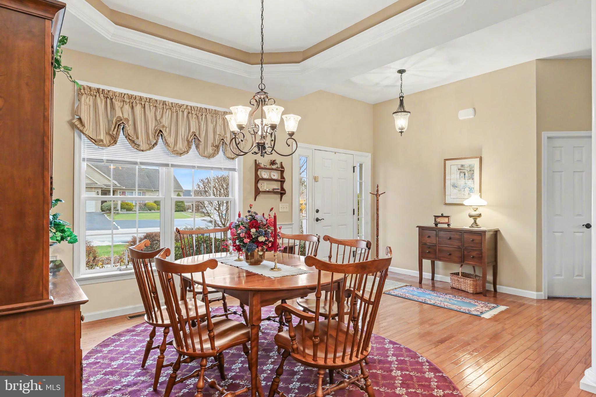 BRIAR LAKE - Residential