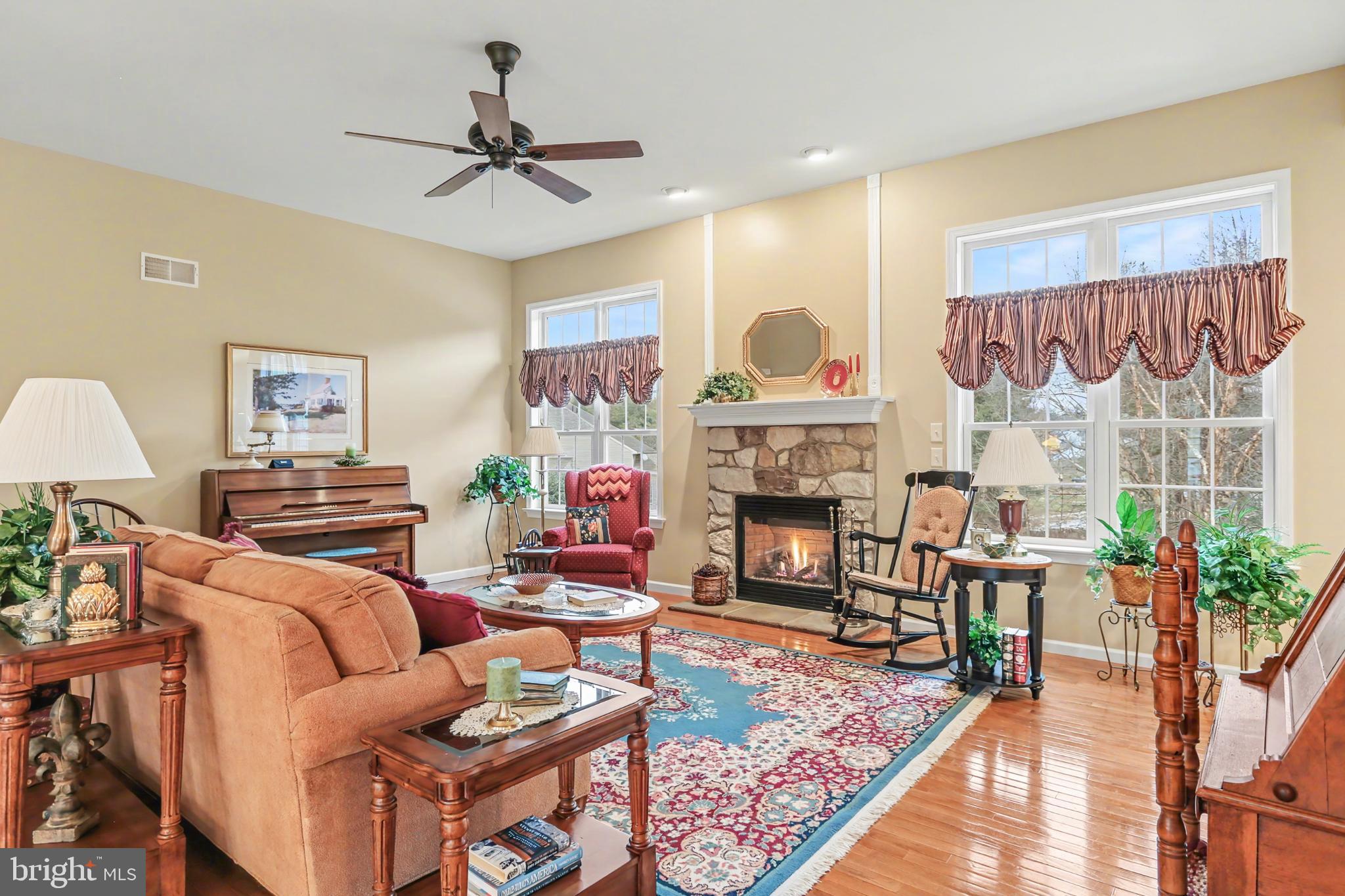 905 WALNUT CREST DR L-0064 DRIVE