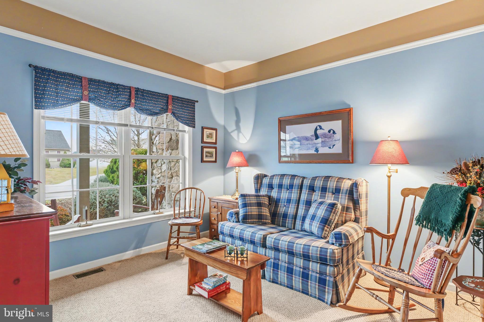 BRIAR LAKE - Residential